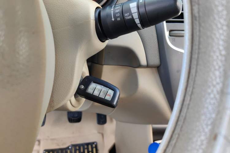 Used Nissan Sylphy 2012 Classic 1.6XE Manual Comfort Edition Vehicle Key