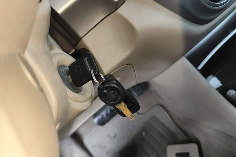 Used Nissan Sylphy 2012 Classic 1.6XE Automatic Comfort Edition Vehicle Key