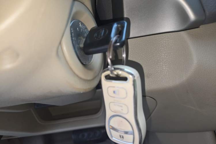 Used Nissan Sylphy 2012 Classic 1.6XE Automatic Comfort Edition Vehicle Key