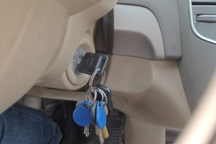 Used Nissan Sylphy 2012 Classic 1.6XE Manual Comfort Edition Vehicle Key