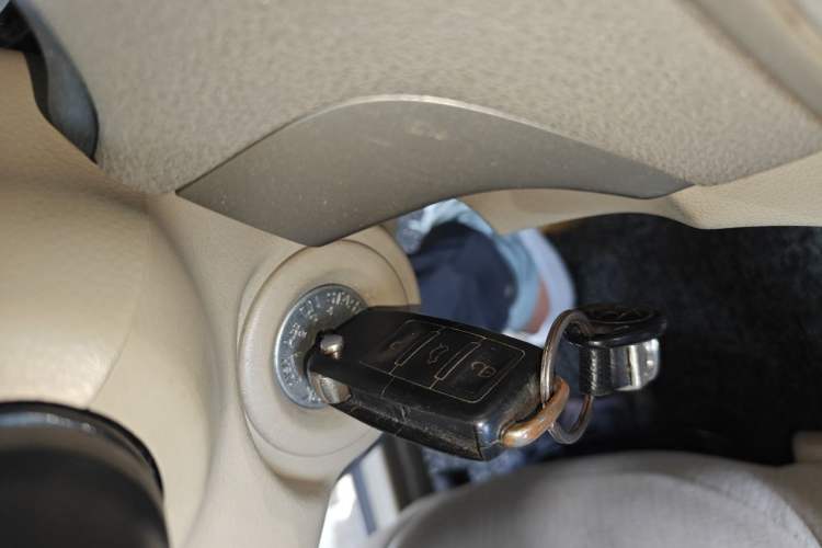 Used Nissan Sylphy 2012 Classic 1.6XE Manual Comfort Edition Vehicle Key