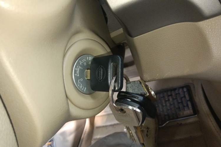Used Nissan Sylphy 2012 Classic 1.6XE Manual Comfort Edition Vehicle Key