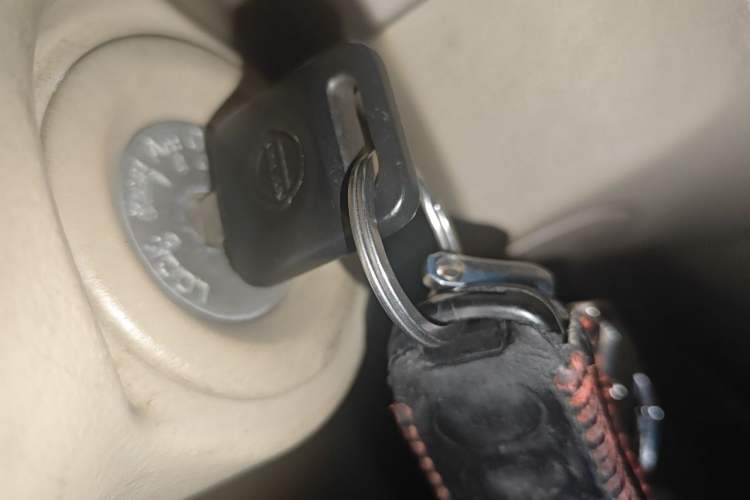 Used Nissan Sylphy 2012 Classic 1.6XE Manual Comfort Edition Vehicle Key