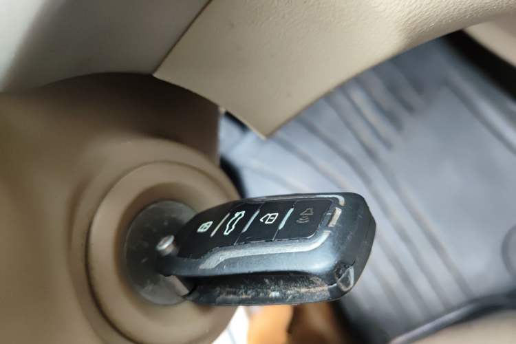 Used Nissan Sylphy 2012 Classic 1.6 XL Automatic Luxury Edition Vehicle Key