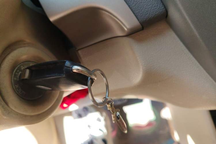 Used Nissan Sylphy 2012 Classic 1.6XE Manual Comfort Edition Vehicle Key