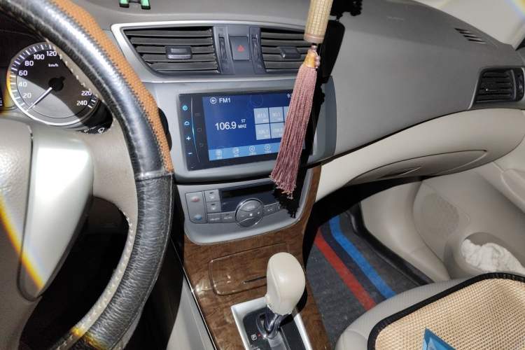 Used Nissan Sylphy 2012 1.8XL CVT Luxury Edition Audio And AC Panel