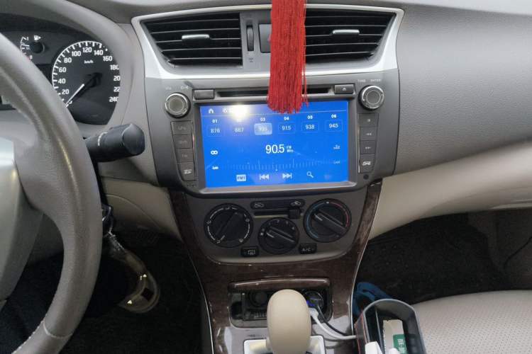 Used Nissan Sylphy 2012 1.6 XL CVT Luxury Edition Audio And AC Panel
