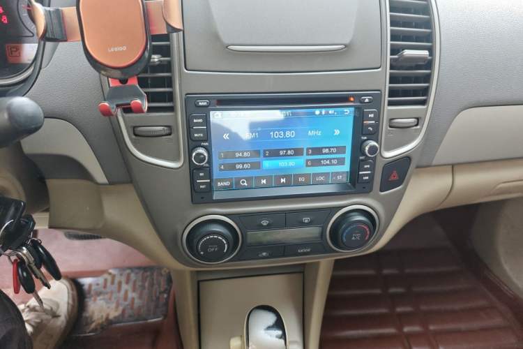 Used Nissan Sylphy 2012 Classic 1.6XE Automatic Comfort Edition Audio And AC Panel
