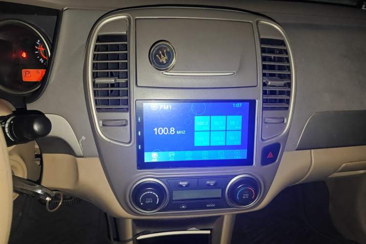 Used Nissan Sylphy 2012 Classic 1.6XE Automatic Comfort Edition Audio And AC Panel