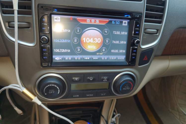 Used Nissan Sylphy 2012 Classic 1.6 XL Automatic Luxury Edition Audio And AC Panel