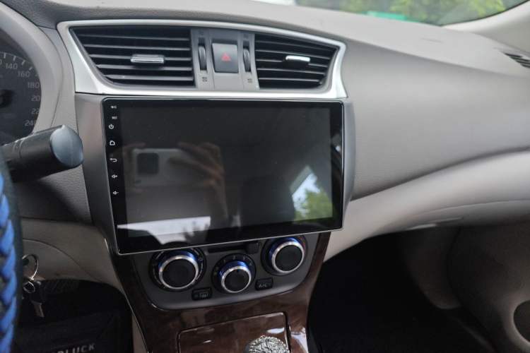 Used Nissan Sylphy 2012 1.6 XL CVT Luxury Edition Audio And AC Panel