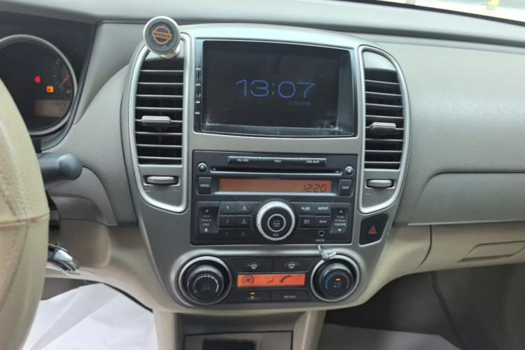 Used Nissan Sylphy 2012 Classic 1.6XE Manual Comfort Edition Audio And AC Panel