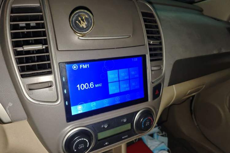 Used Nissan Sylphy 2012 Classic 1.6XE Automatic Comfort Edition Audio And AC Panel