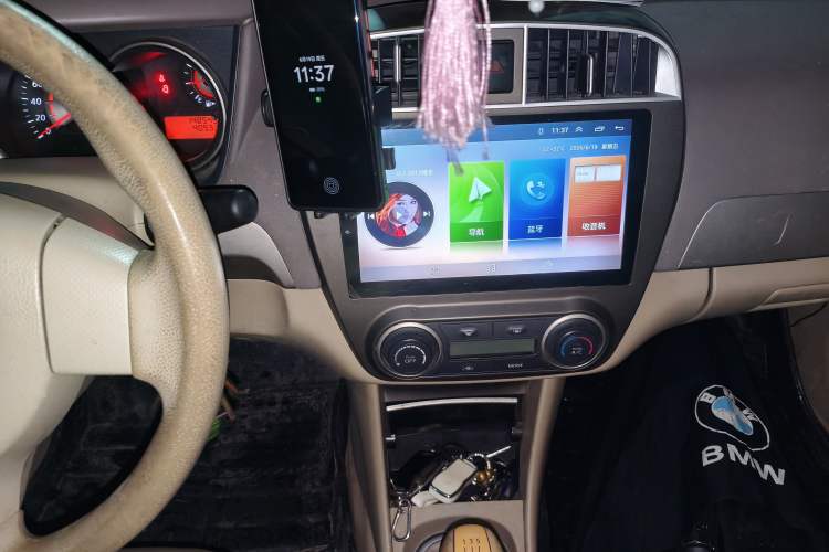 Used Nissan Sylphy 2012 Classic 1.6XE Manual Comfort Edition Audio And AC Panel