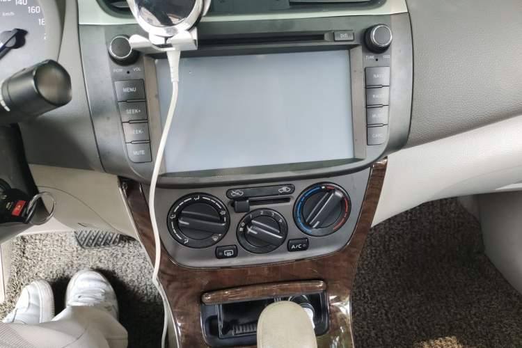 Used Nissan Sylphy 2012 1.6 XL CVT Luxury Edition Audio And AC Panel