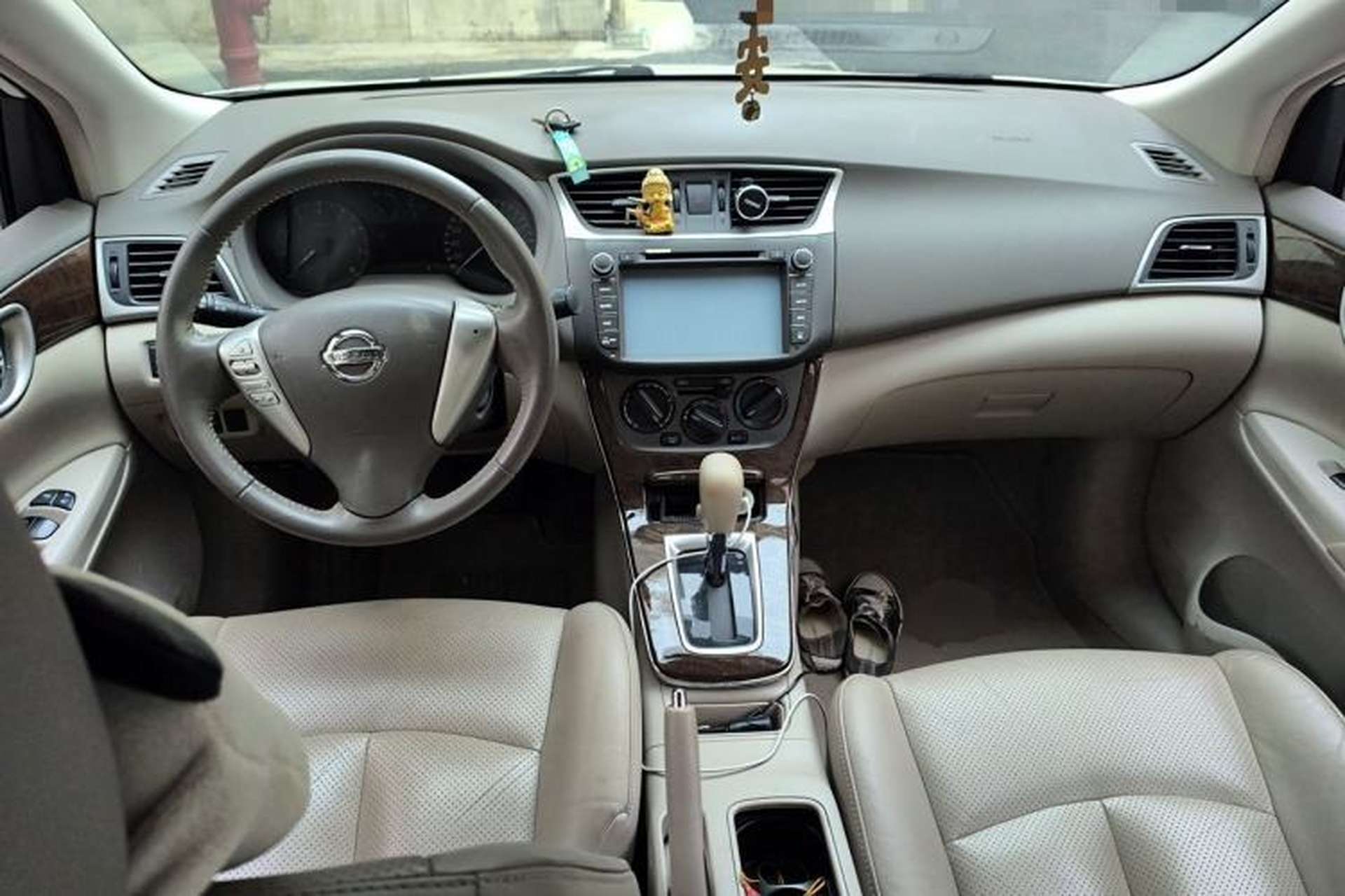 Used Nissan Sylphy 2012 1.6 XL CVT Luxury Edition Center Console