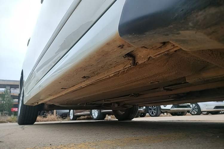 Used Nissan Sylphy 2012 Classic 1.6XE Manual Comfort Edition Chassis Front Right