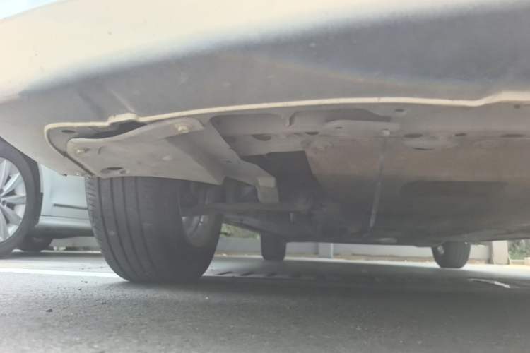 Used Nissan Sylphy 2012 Classic 1.6XE Manual Comfort Edition Chassis Front Right