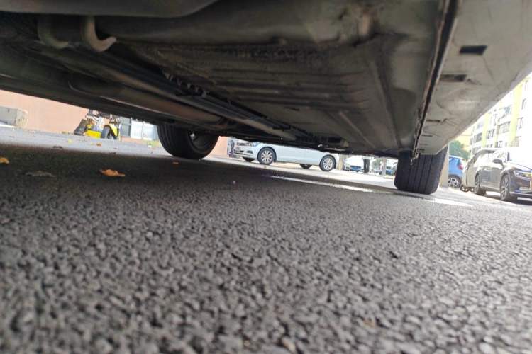 Used Nissan Sylphy 2012 Classic 1.6XE Manual Comfort Edition Chassis Rear Right