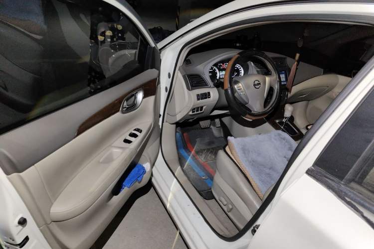 Used Nissan Sylphy 2012 1.8XL CVT Luxury Edition Driver Seat