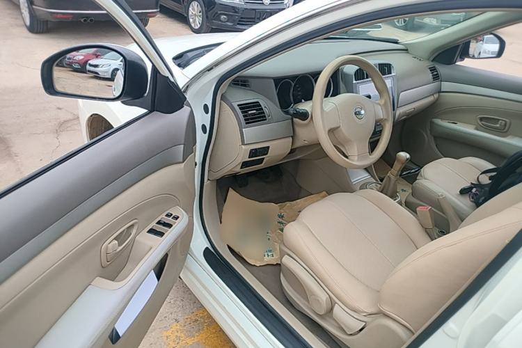 Used Nissan Sylphy 2012 Classic 1.6XE Manual Comfort Edition Driver Seat