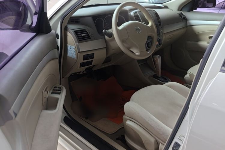 Used Nissan Sylphy 2012 Classic 1.6XE Automatic Comfort Edition Driver Seat
