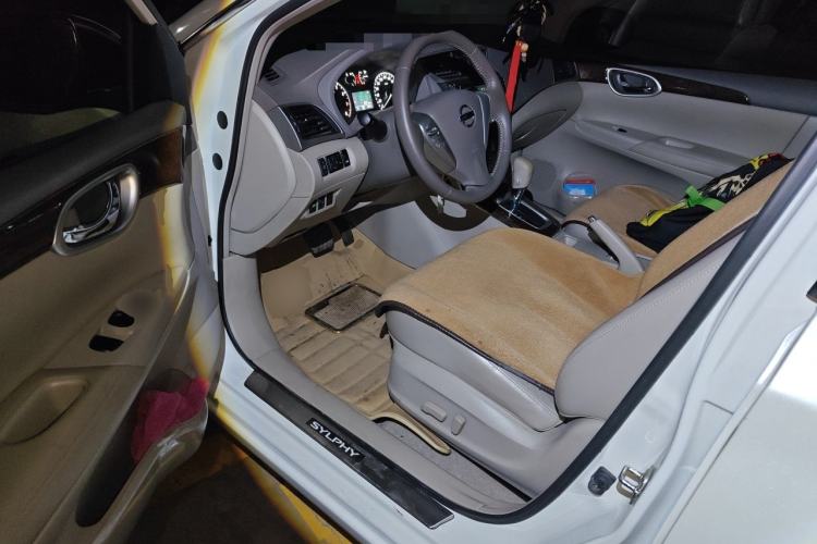 Used Nissan Sylphy 2012 1.6 XL CVT Luxury Edition Driver Seat