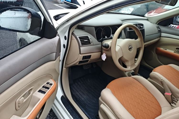 Used Nissan Sylphy 2012 Classic 1.6XE Automatic Comfort Edition Driver Seat