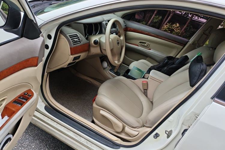Used Nissan Sylphy 2012 Classic 1.6XE Automatic Comfort Edition Driver Seat