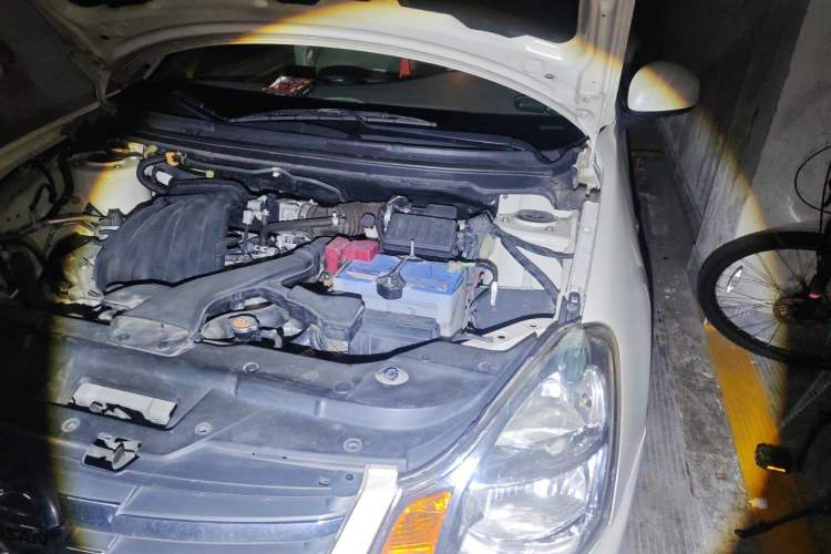 Used Nissan Sylphy 2012 Classic 1.6XE Automatic Comfort Edition Engine Bay Left