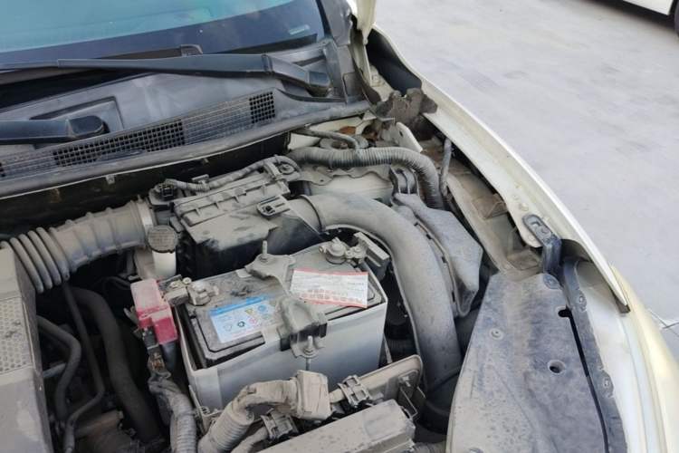 Used Nissan Sylphy 2012 1.6 XL CVT Luxury Edition Engine Bay Left