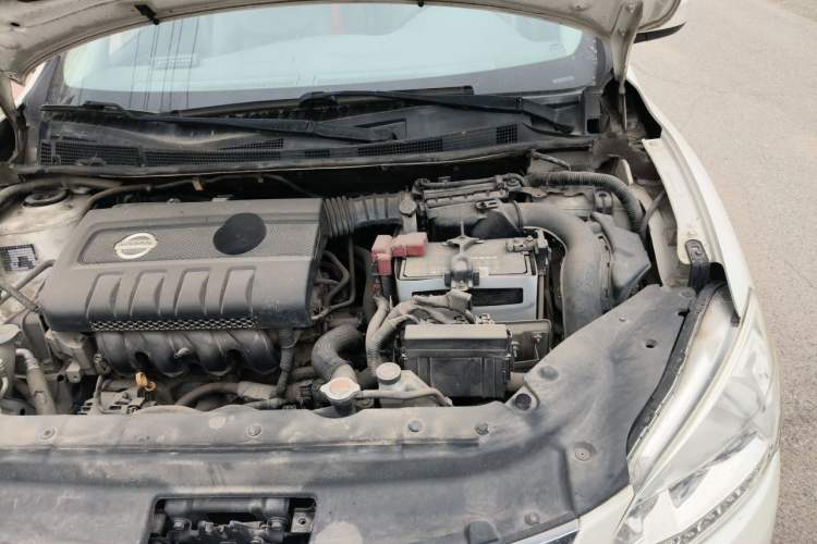Used Nissan Sylphy 2012 1.6 XL CVT Luxury Edition Engine Bay Left