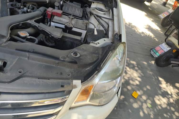 Used Nissan Sylphy 2012 Classic 1.6XE Automatic Comfort Edition Engine Bay Left