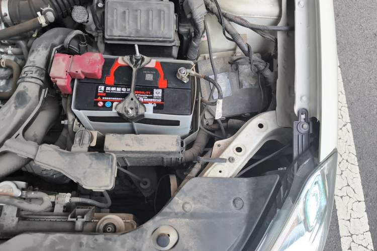 Used Nissan Sylphy 2012 Classic 1.6 XL Automatic Luxury Edition Engine Bay Left