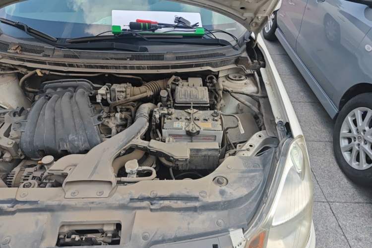 Used Nissan Sylphy 2012 Classic 1.6XE Manual Comfort Edition Engine Bay Left