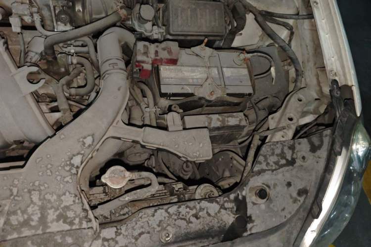 Used Nissan Sylphy 2012 Classic 1.6XE Automatic Comfort Edition Engine Bay Left