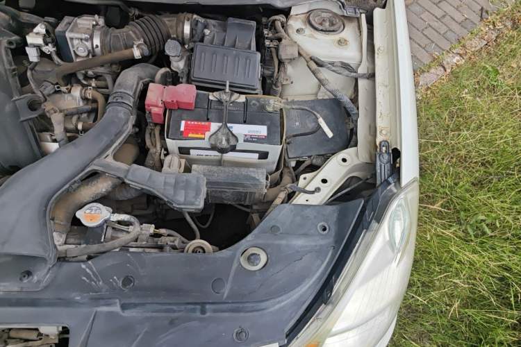 Used Nissan Sylphy 2012 Classic 1.6XL Manual Luxury Edition Engine Bay Left