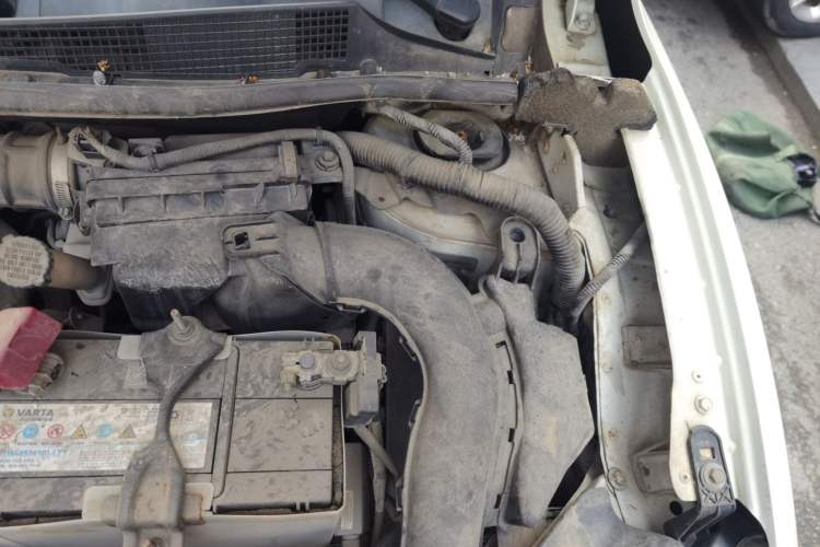 Used Nissan Sylphy 2012 1.6 XL CVT Luxury Edition Engine Bay Left