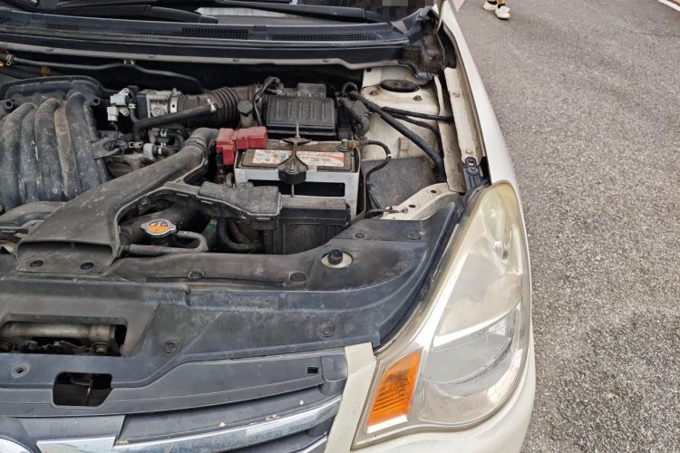 Used Nissan Sylphy 2012 Classic 1.6XE Automatic Comfort Edition Engine Bay Left
