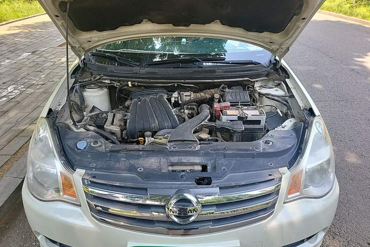 Used Nissan Sylphy 2012 Classic 1.6XE Manual Comfort Edition Engine Bay