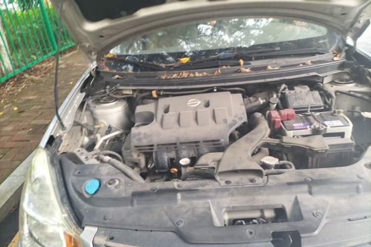 Used Nissan Sylphy 2012 Classic 1.6XE Automatic Comfort Edition Engine Bay Right