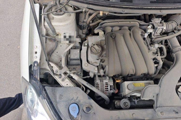 Used Nissan Sylphy 2012 Classic 1.6XE Automatic Comfort Edition Engine Bay Right