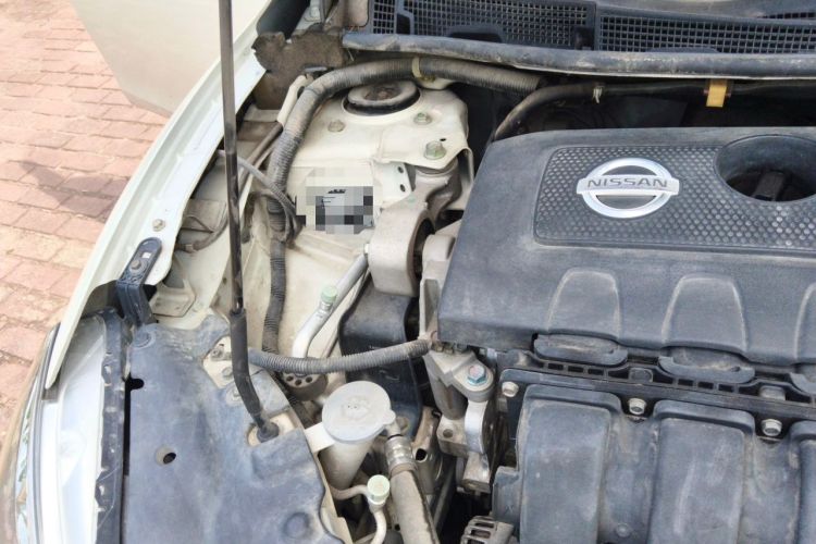 Used Nissan Sylphy 2012 1.8XL CVT Luxury Edition Engine Bay Right
