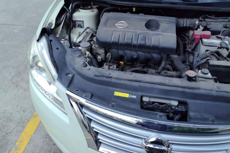 Used Nissan Sylphy 2012 1.6 XL CVT Luxury Edition Engine Bay Right