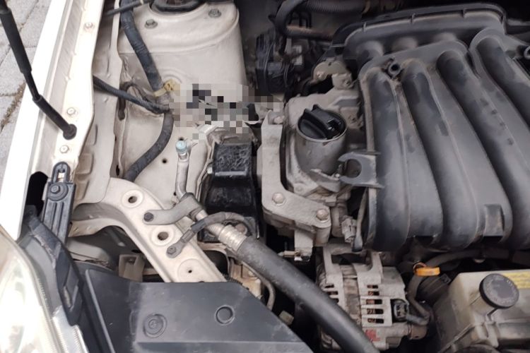 Used Nissan Sylphy 2012 Classic 1.6XE Automatic Comfort Edition Engine Bay Right