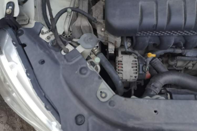 Used Nissan Sylphy 2012 1.6 XL CVT Luxury Edition Engine Bay Right