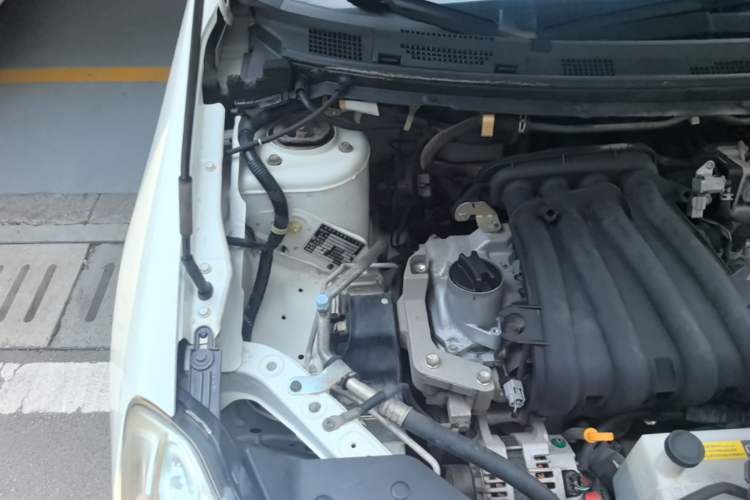 Used Nissan Sylphy 2012 Classic 1.6XE Manual Comfort Edition Engine Bay Right