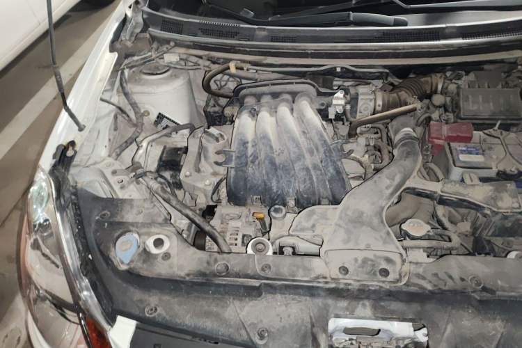 Used Nissan Sylphy 2012 Classic 1.6XE Automatic Comfort Edition Engine Bay Right