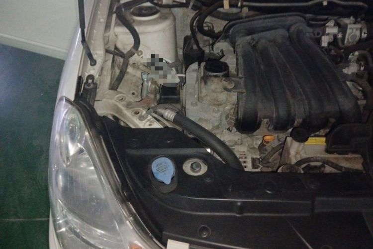 Used Nissan Sylphy 2012 Classic 1.6XE Automatic Comfort Edition Engine Bay Right