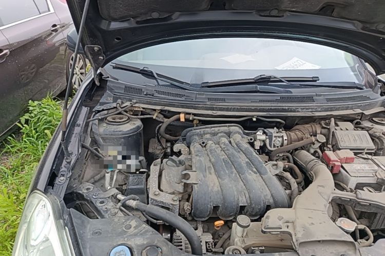 Used Nissan Sylphy 2012 Classic 1.6XE Manual Comfort Edition Engine Bay Right